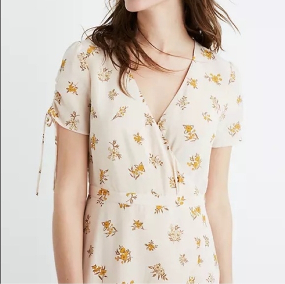 NWT Madewell Silk Floral Faux Wrap Midi Dress Size 2 Cream Golden Yellow - Picture 3 of 15